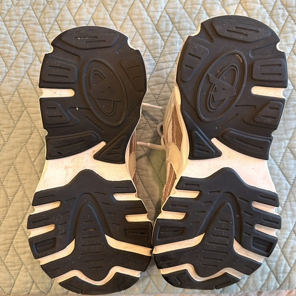 Axel Arigato Marathon Runner - Size 8.5 - Picture 11 of 11